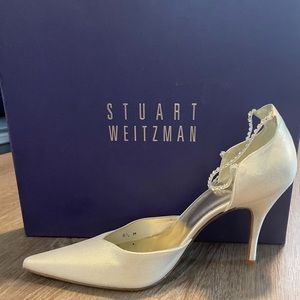 Stuart Weitzman gold and cream heels